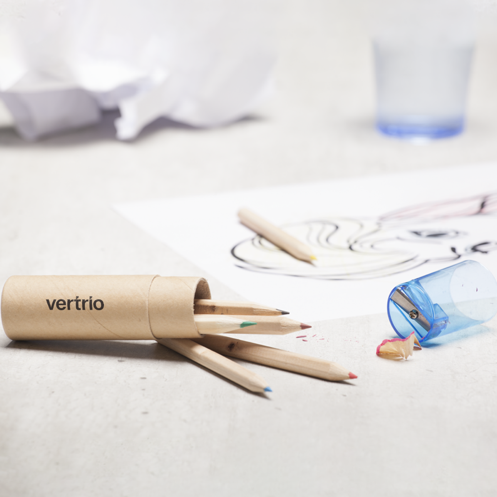 Crayons de couleur en tube avec taille-crayon – Image 3