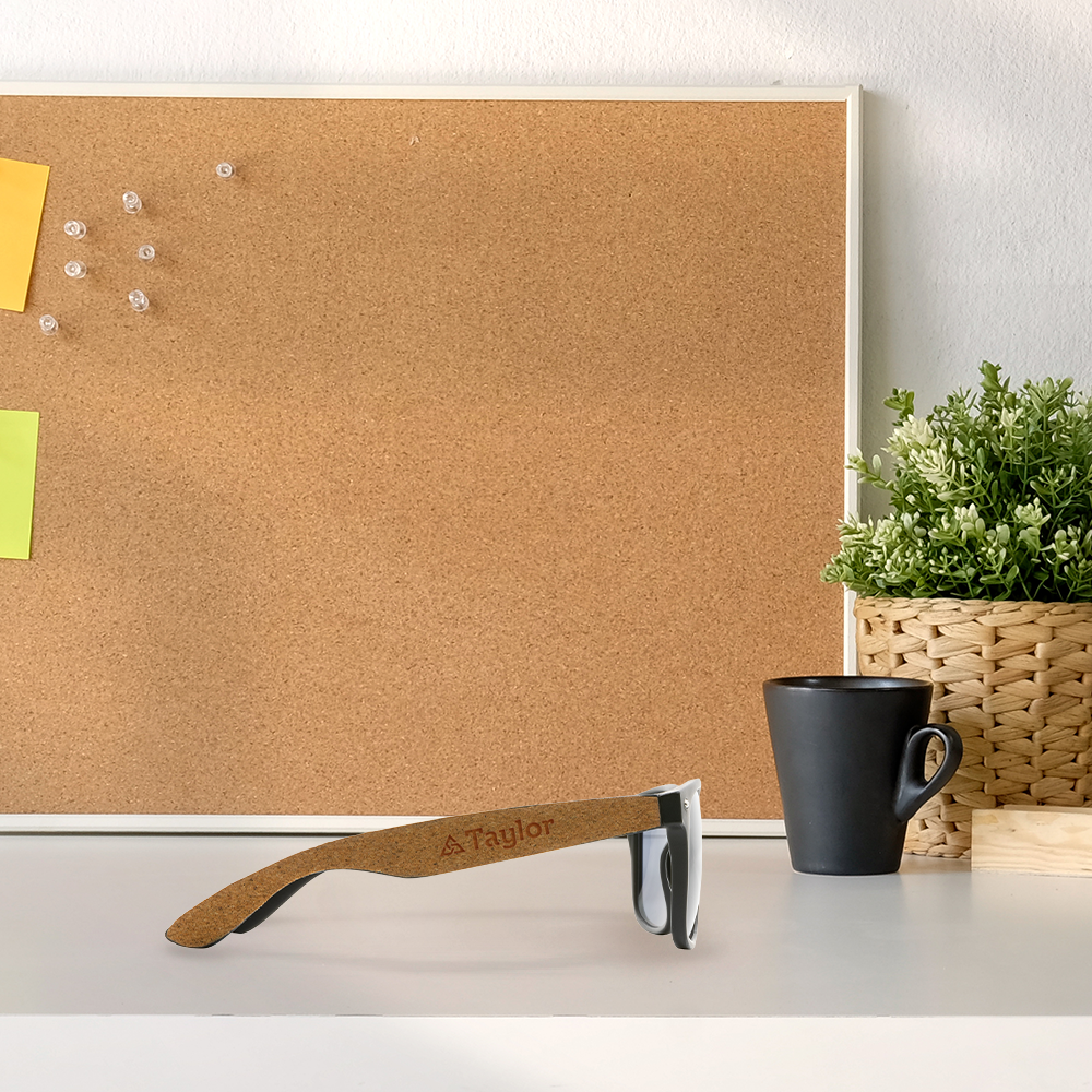 Lunettes de soleil en liège et plastique recyclé – Image 4