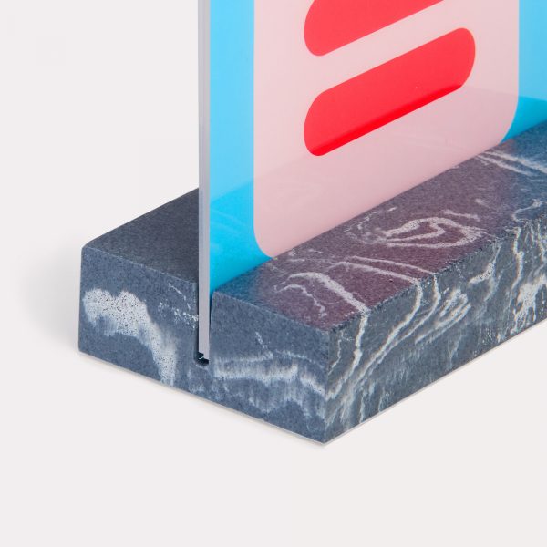 Porte-cartes de table en polystone – Image 3