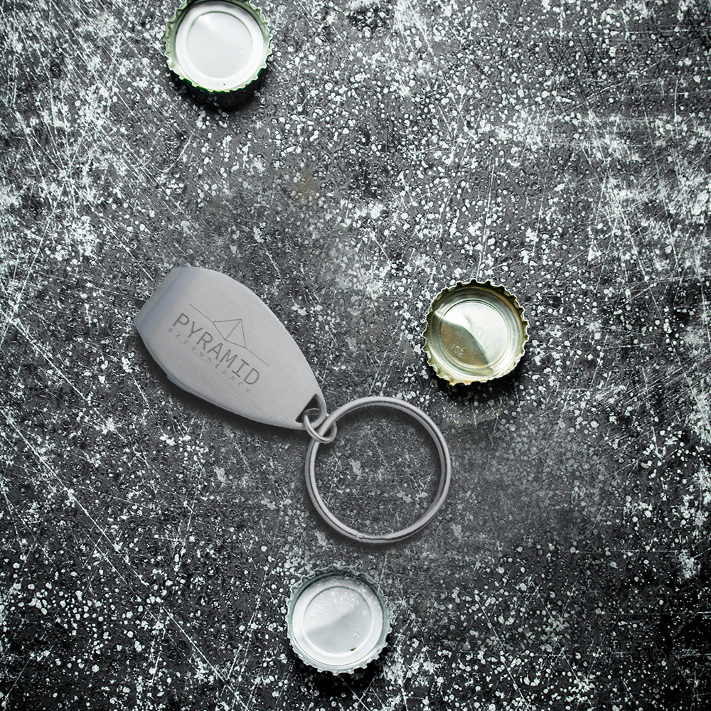 Porte-clés avec décapsuleur en métal mat – Image 5