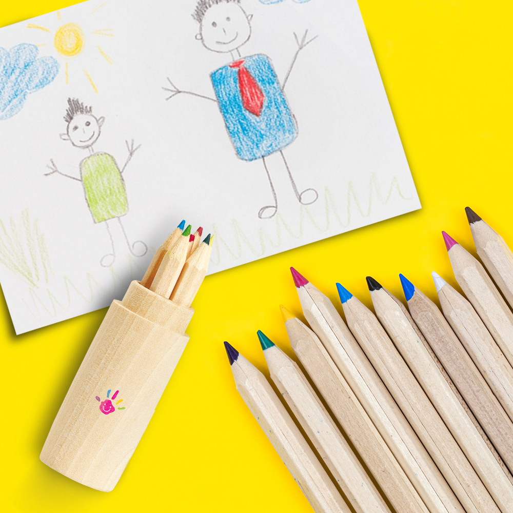 Crayons de couleur dans un tube en bois – Image 4