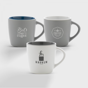 Mug en céramique avec intérieur coloré