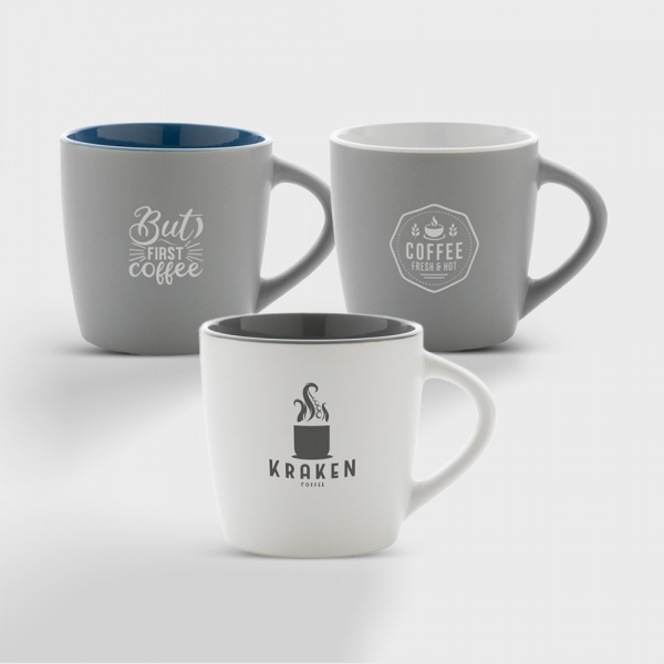 Mug en céramique avec intérieur coloré