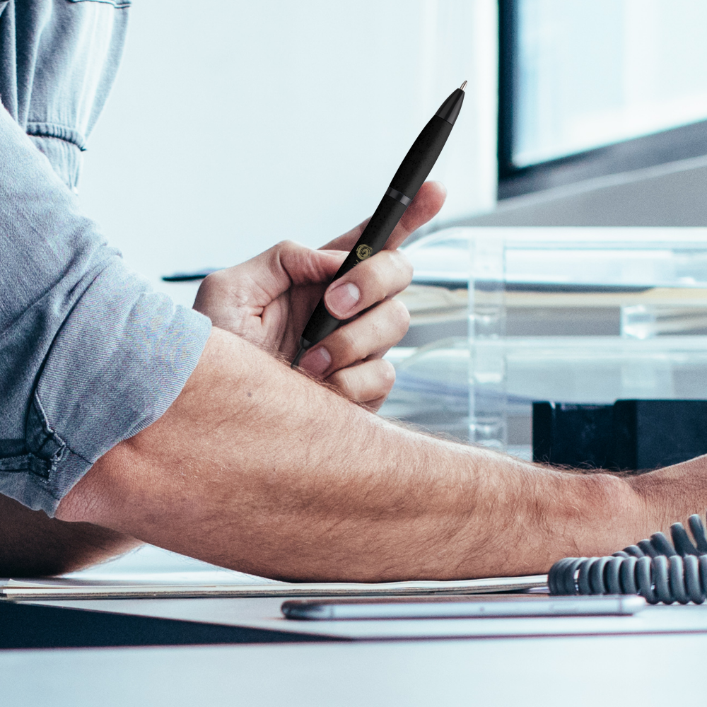 Stylo en paille de blé avec détails noirs – Image 5