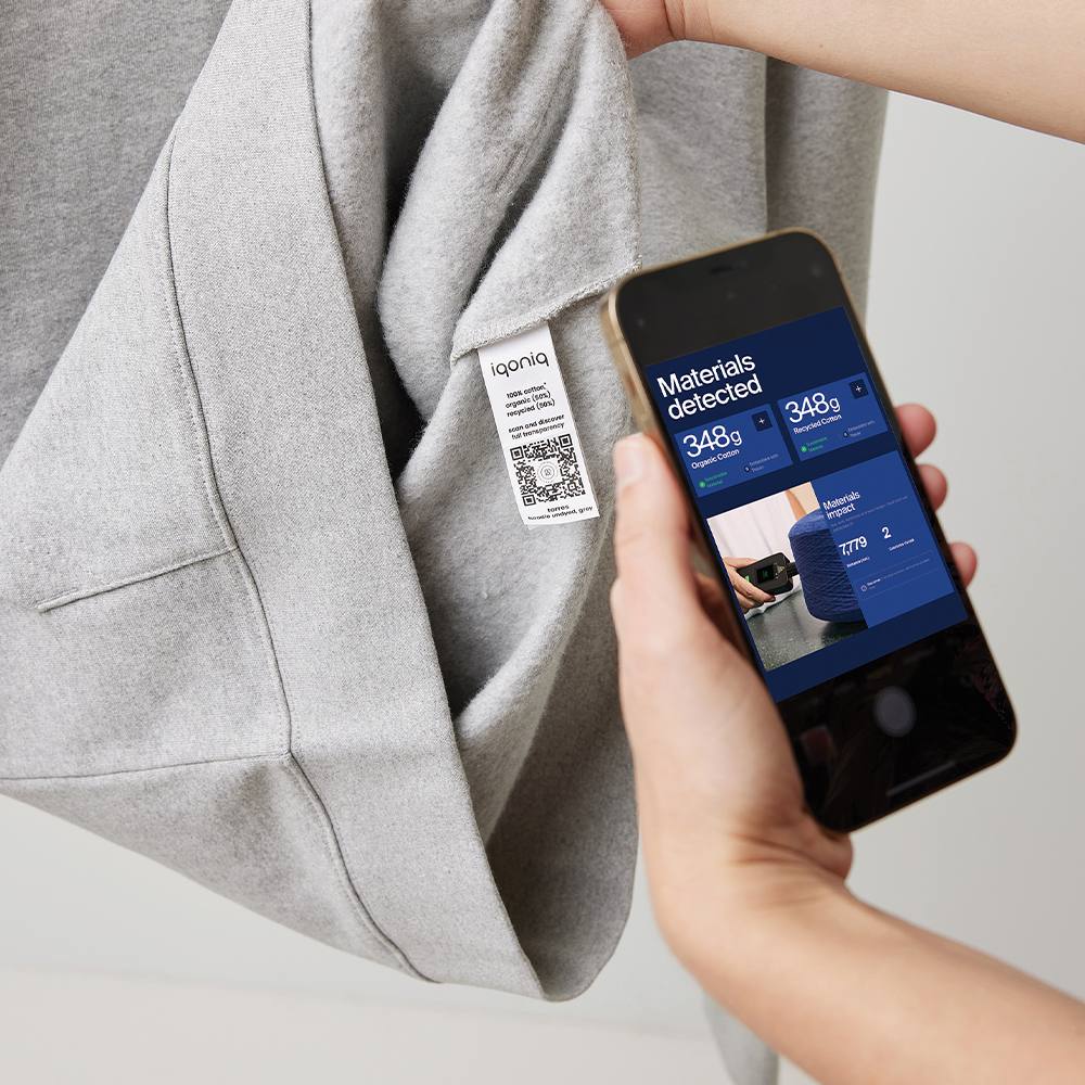 Sweat à capuche en coton non teint recyclé Iqoniq – Image 5