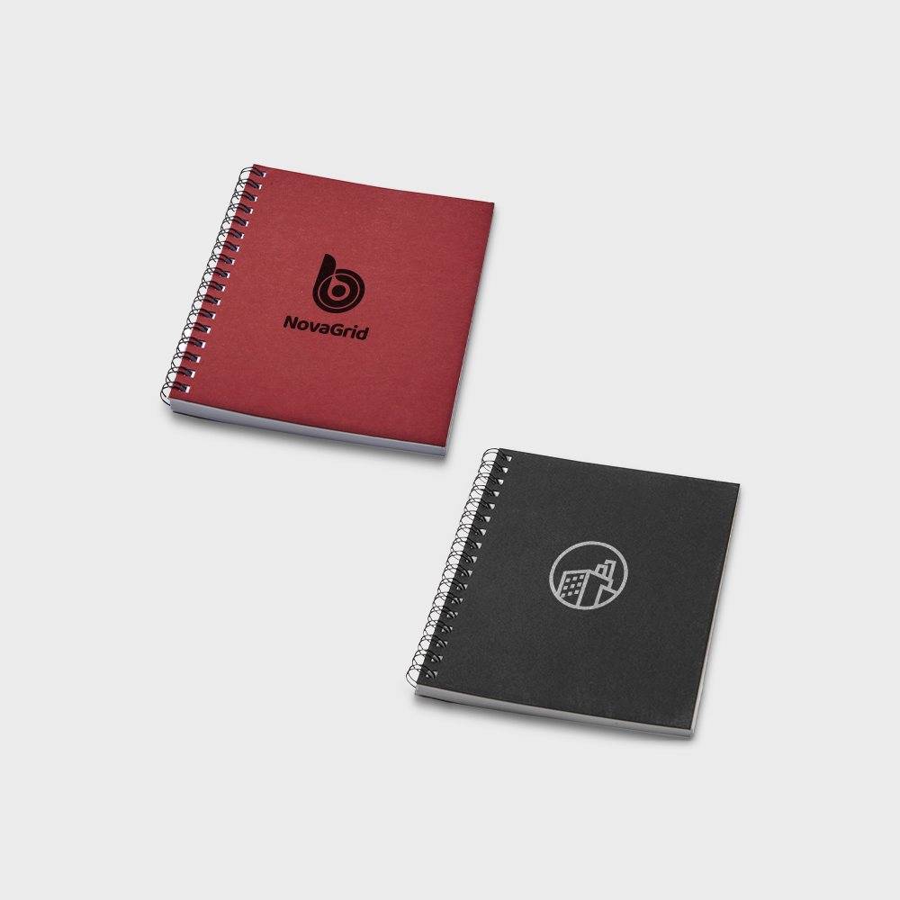 Bloc-notes spiralé A6 Desk-Mate en matériau recyclé