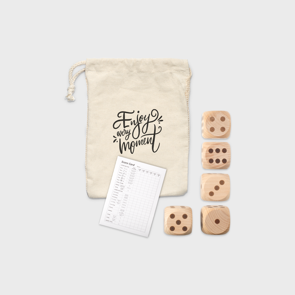 Jeu de dés en plein air – Image 4