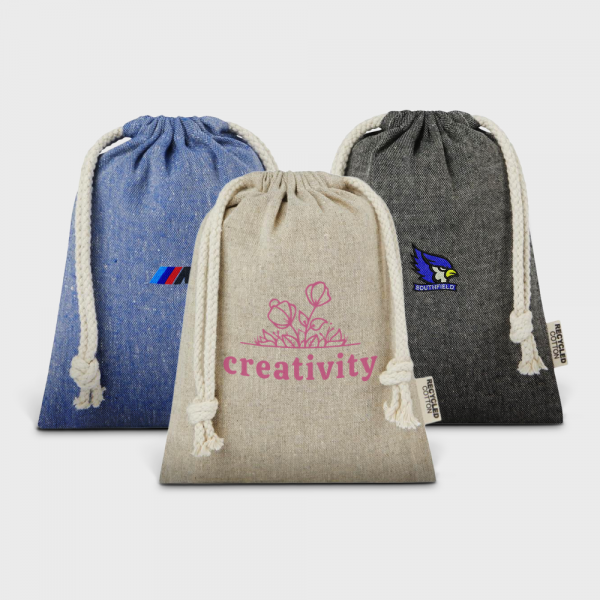 Petit sac cadeau en coton recyclé Pheebs GRS | 15 x 20 cm