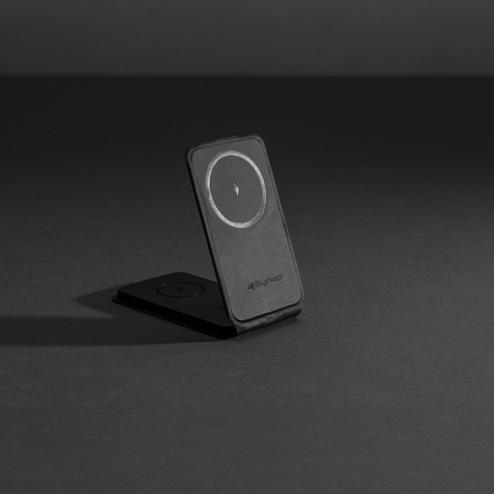 Chargeur sans fil magnétique 3-en-1 Swiss Peak RCS – Image 3