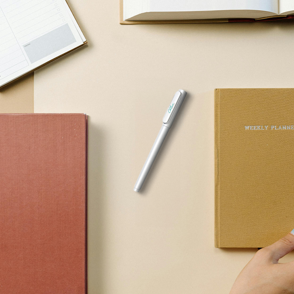 Stylo avec capuchon et encre ultra glissante – Image 4