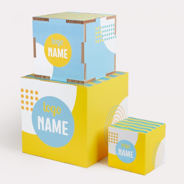 Petit présentoir en cube