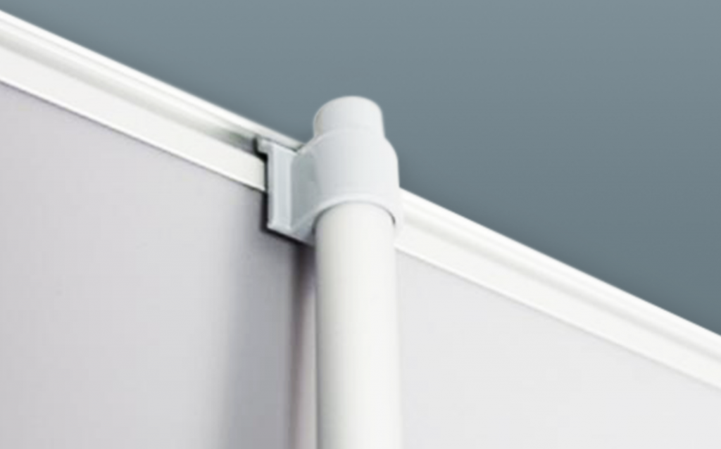 Comment monter un roll-up publicitaire ?